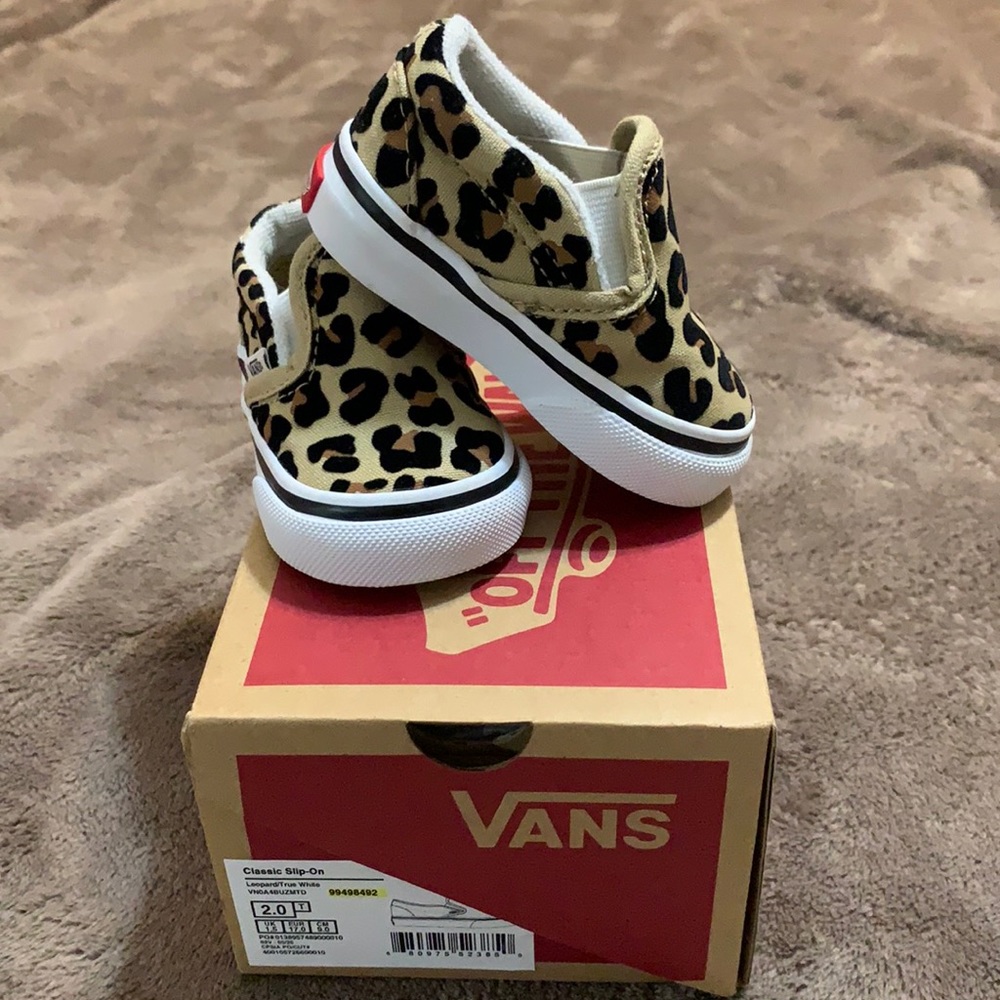 Vans Classic Slip-on (Leopard/True White)